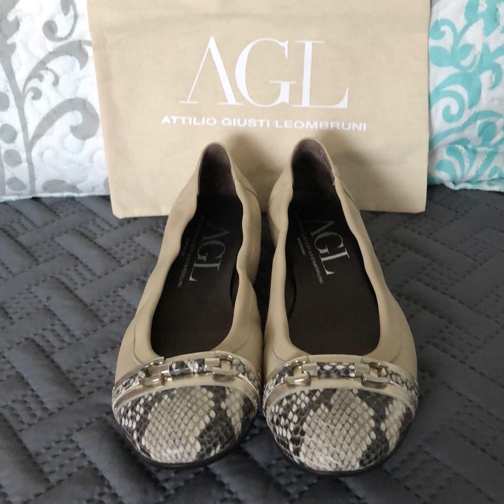 AGL Taupe/Gray Neutral Flat Shoe